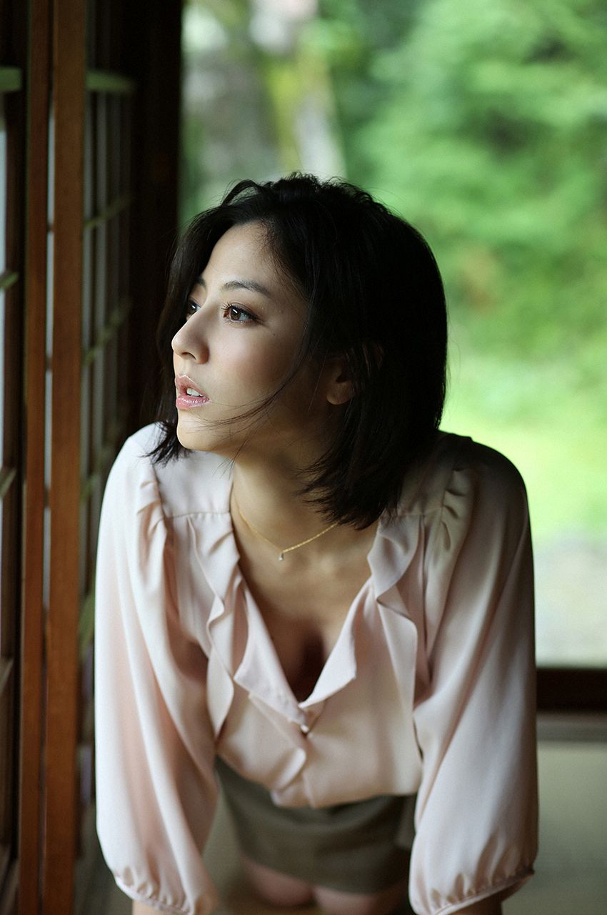 Yumi Sugimoto << Adult Weekend >> [WPB-net] No.187-188