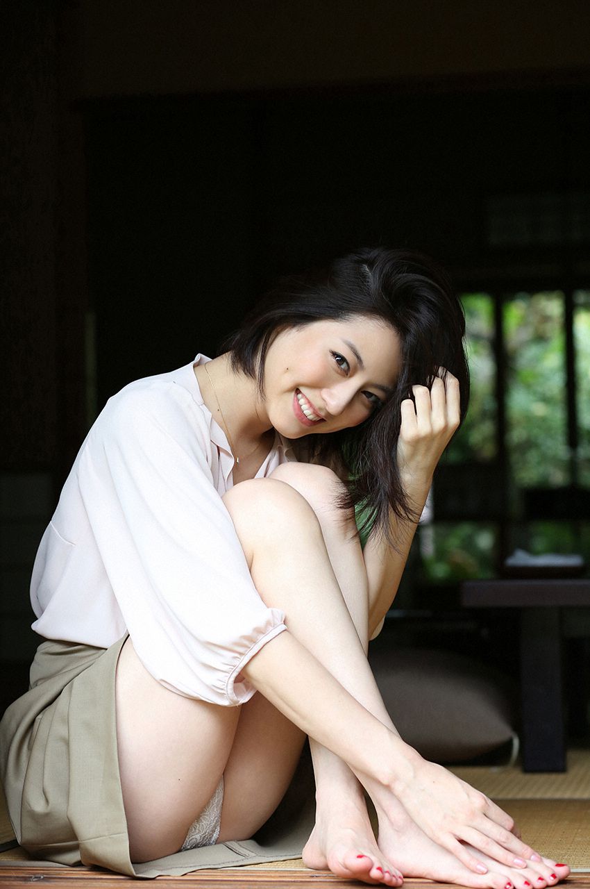 Yumi Sugimoto << Adult Weekend >> [WPB-net] No.187-188
