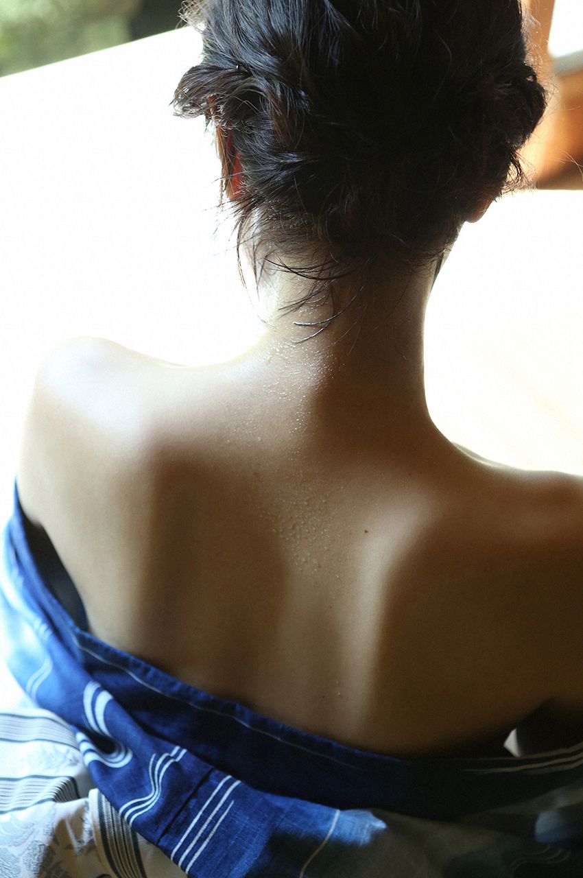 Yumi Sugimoto << Adult Weekend >> [WPB-net] No.187-188