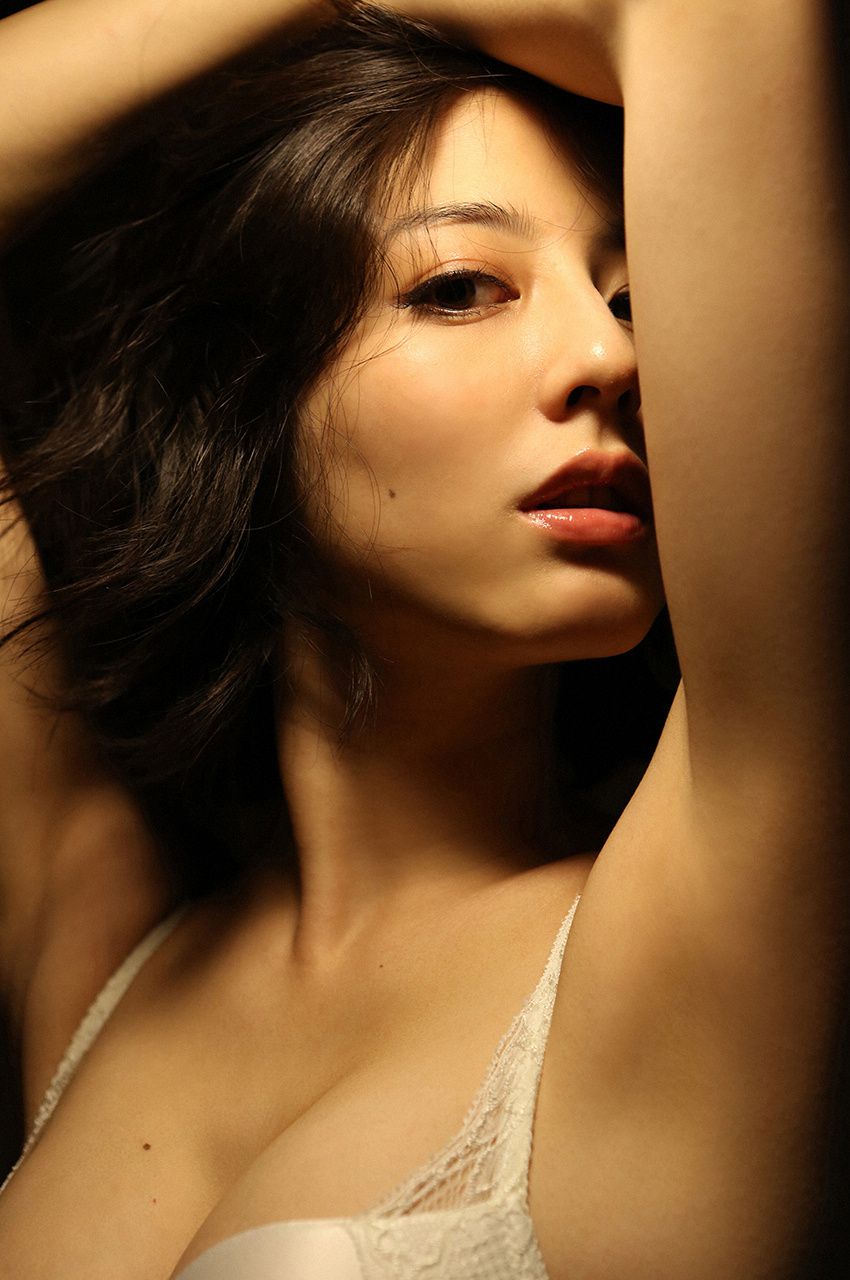 Yumi Sugimoto << Adult Weekend >> [WPB-net] No.187-188