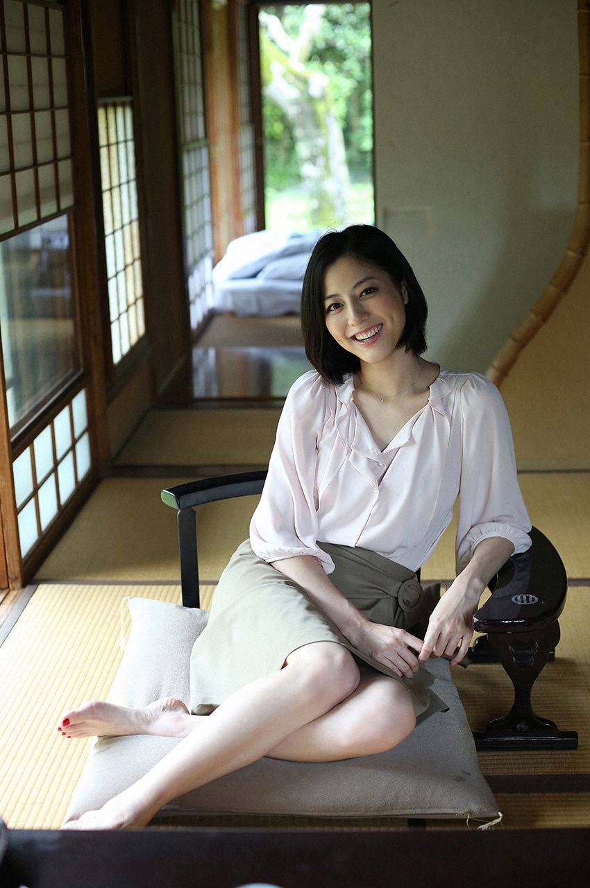 Yumi Sugimoto << Adult Weekend >> [WPB-net] No.187-188