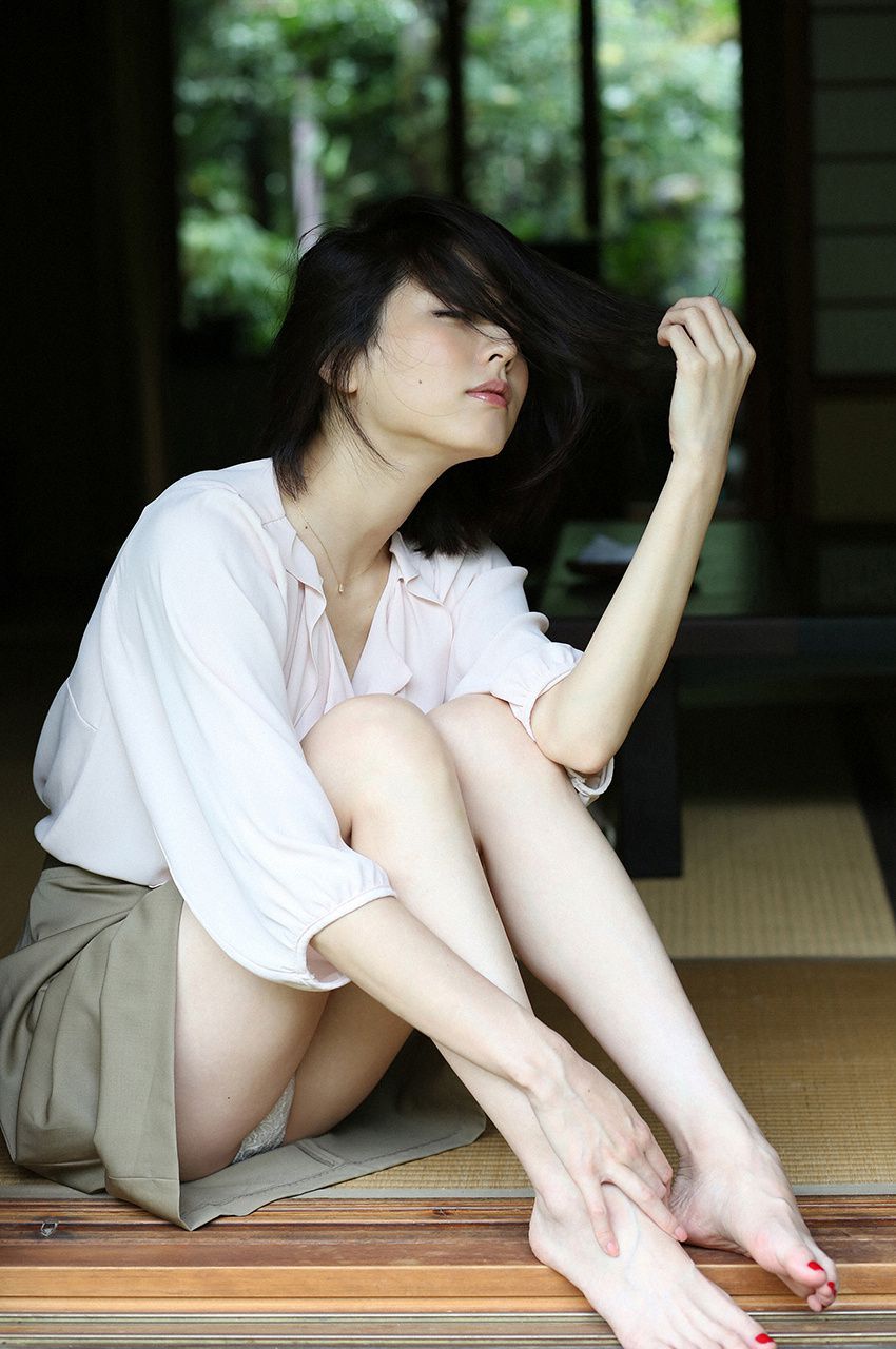 Yumi Sugimoto << Adult Weekend >> [WPB-net] No.187-188