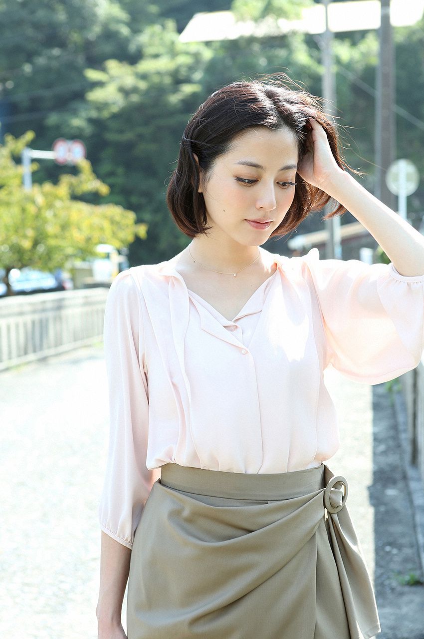 Yumi Sugimoto << Adult Weekend >> [WPB-net] No.187-188