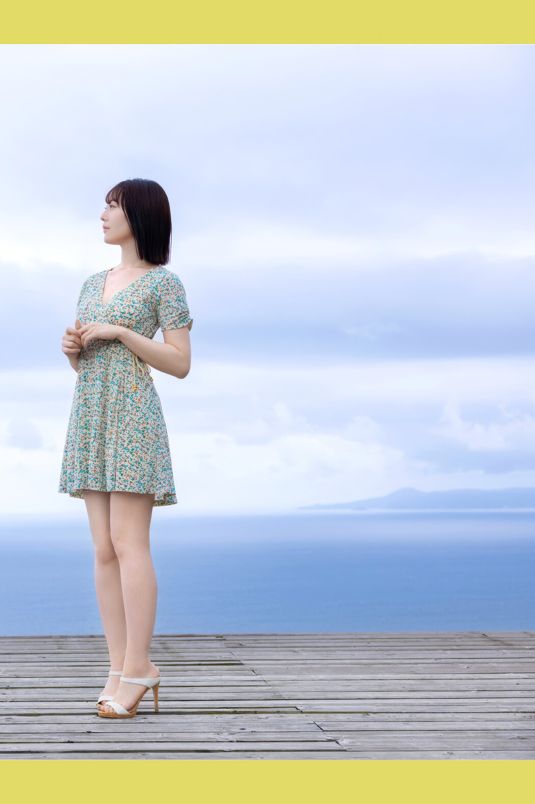 Shizuha Takimoto 瀧本雫葉, プレステージ出版 写真集 「NATURALLY」 Set.01
