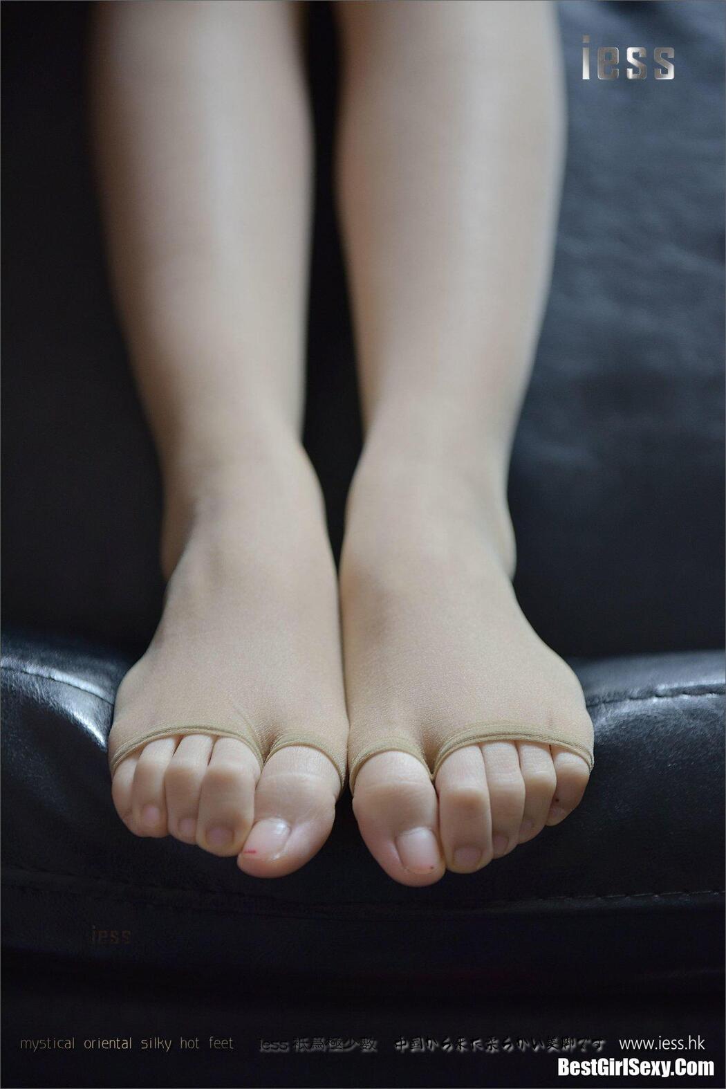 IESS异思趣向 No.086 Zhang Xin Yue
