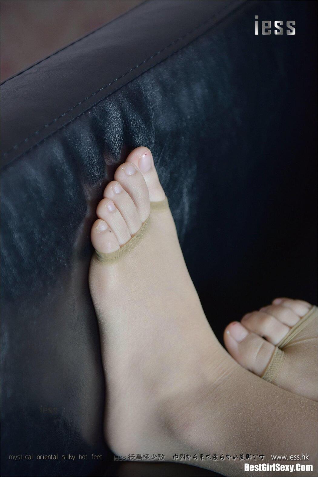 IESS异思趣向 No.086 Zhang Xin Yue