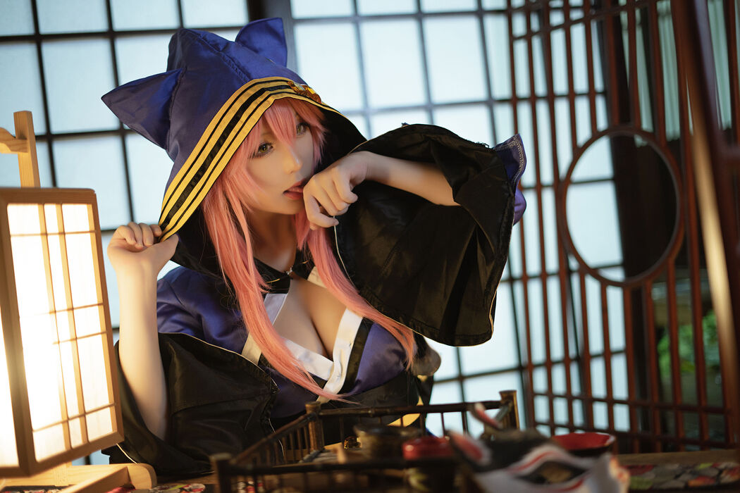 [COS Welfare] Miss Coser, Xing Zhichi - Master 様 "The loyal dog in front of Tamamo is ready to go"
