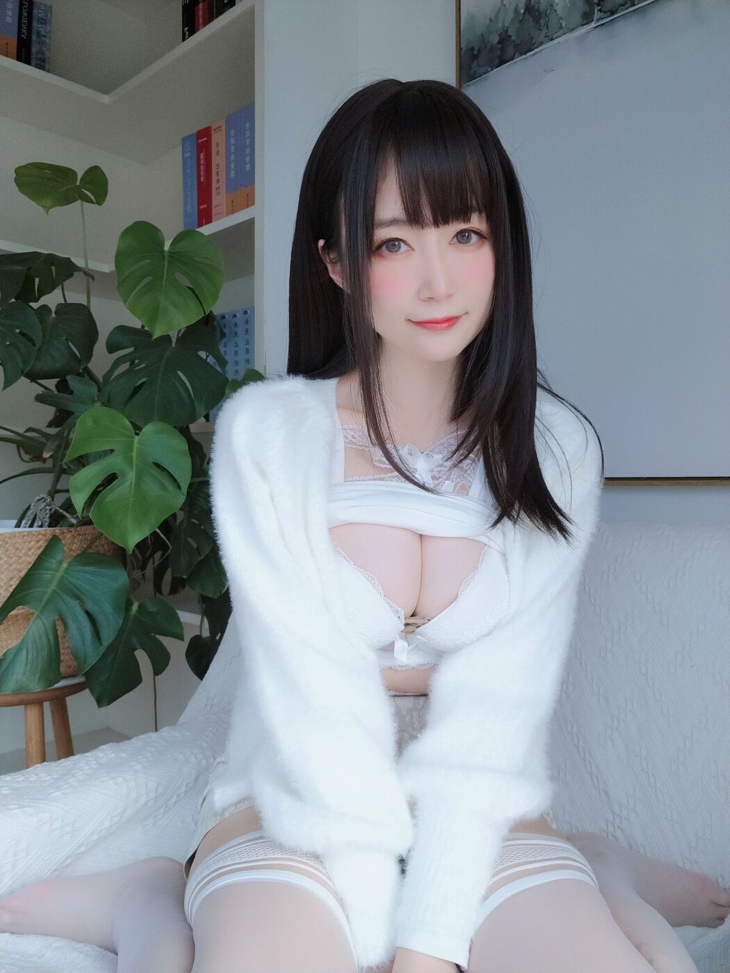 [COS Welfare] Miss Coser Silver - White Lace
