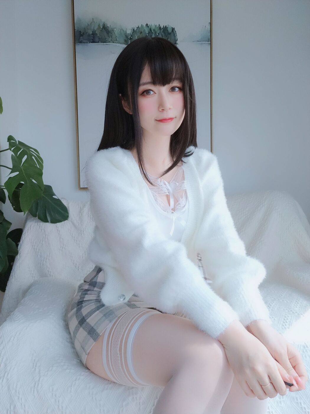[COS Welfare] Miss Coser Silver - White Lace