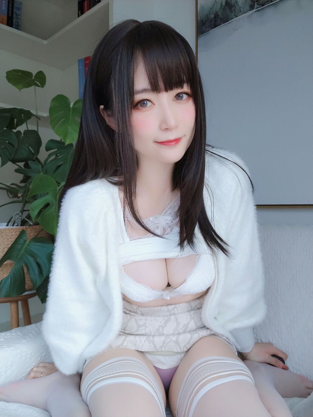 [COS Welfare] Miss Coser Silver - White Lace