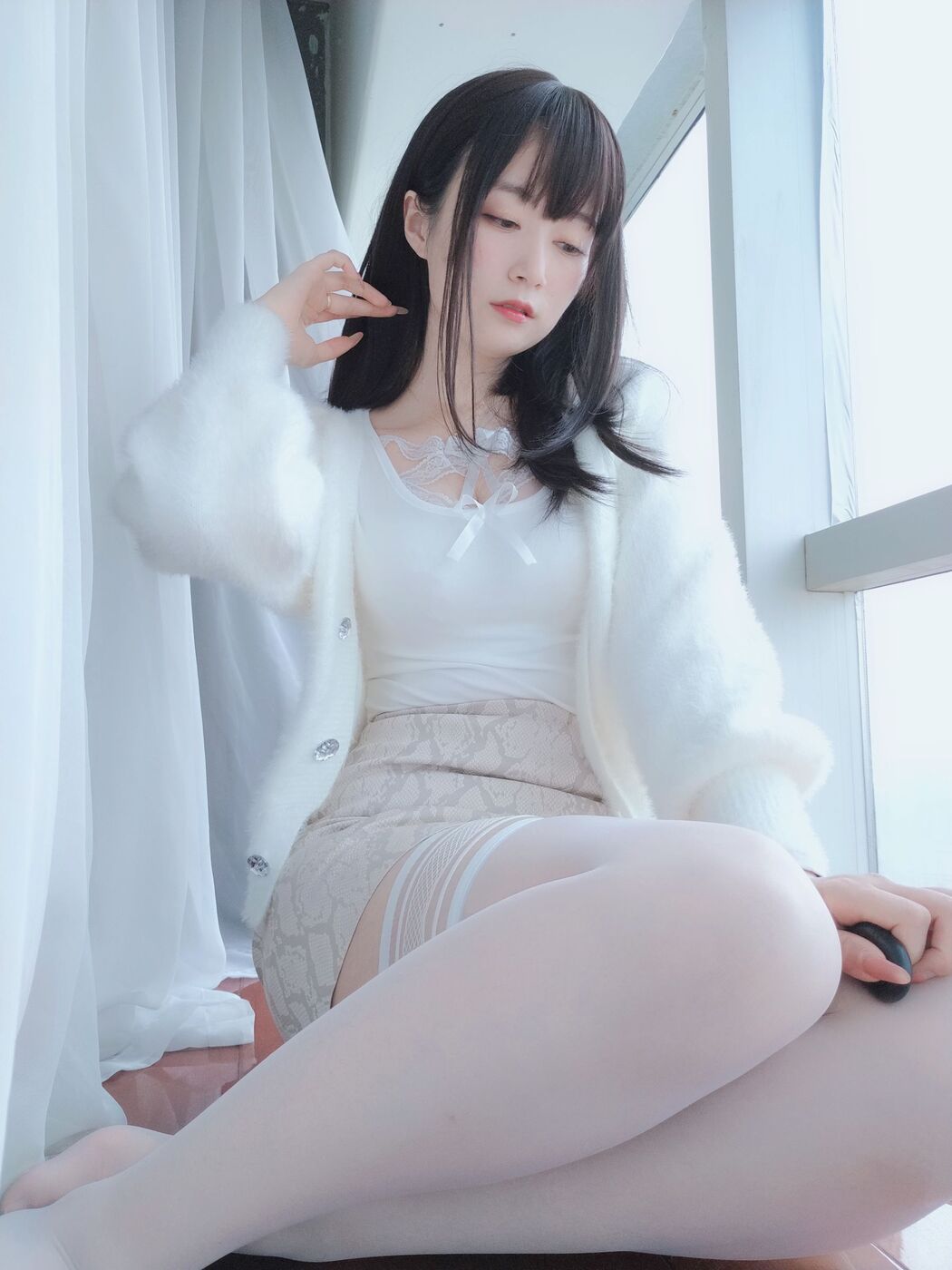 [COS Welfare] Miss Coser Silver - White Lace