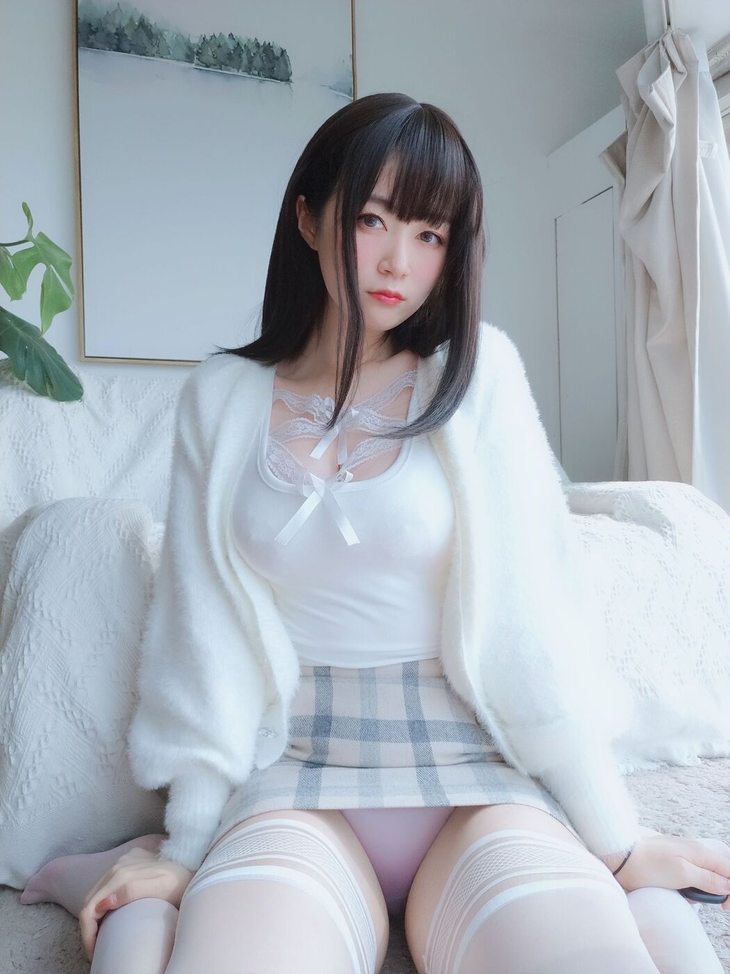 [COS Welfare] Miss Coser Silver - White Lace