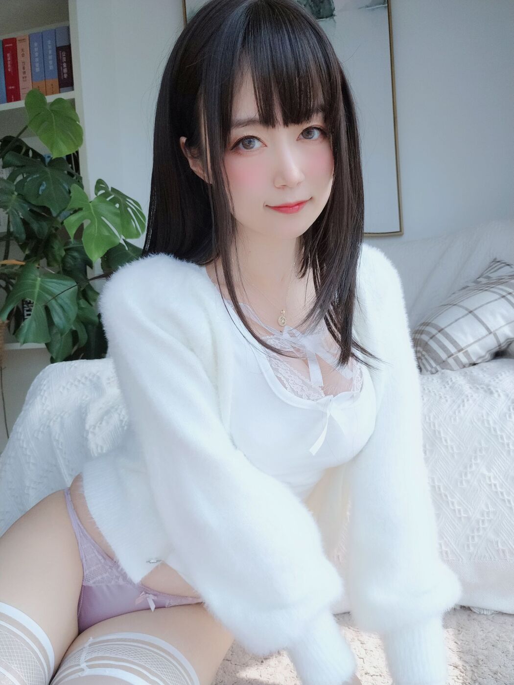 [COS Welfare] Miss Coser Silver - White Lace