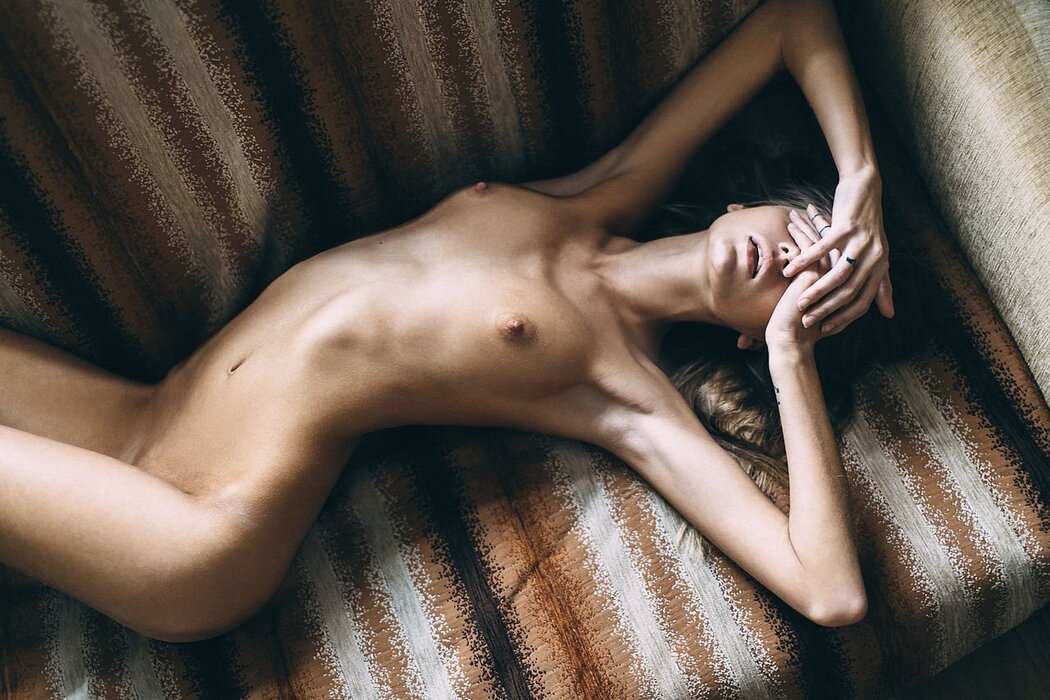 Beautiful Slender Naked Girls