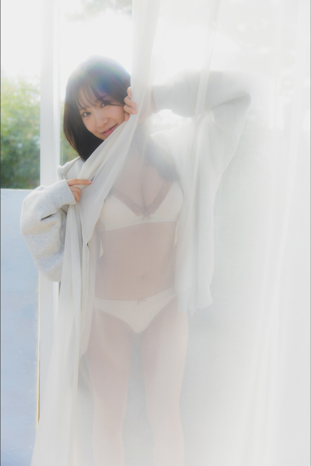 Sumire Yokono 横野すみれ, FRIDAYデジタル写真集 『悪魔的に小悪魔ッ!』 Set.03