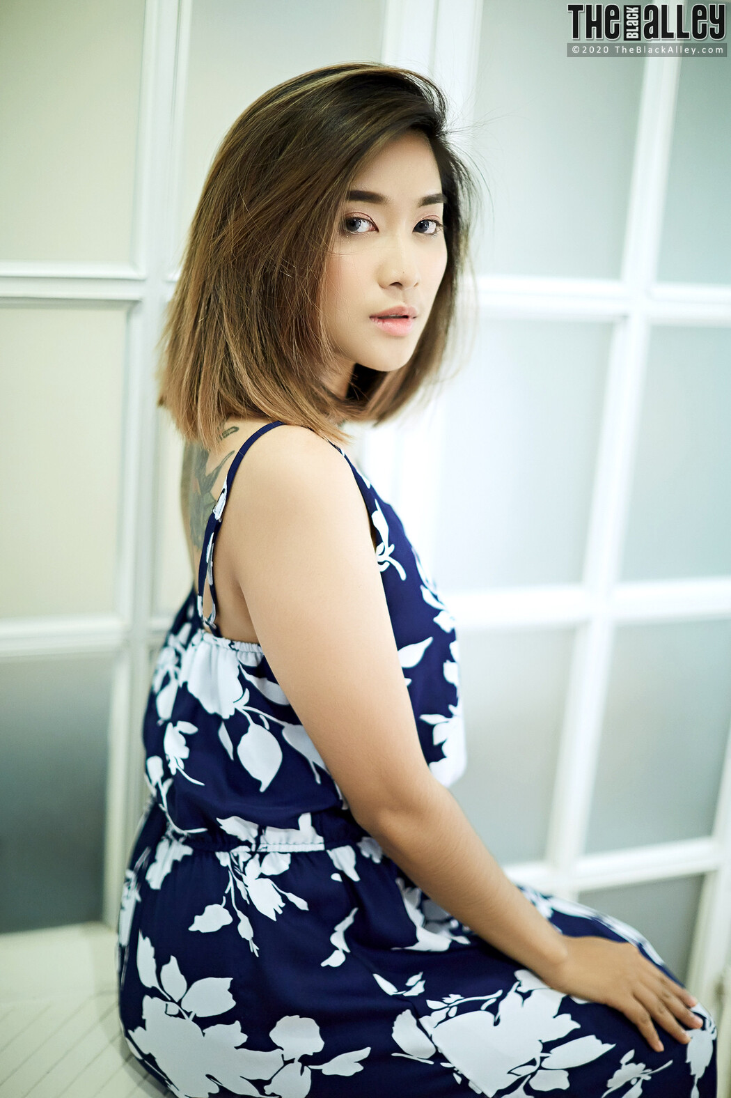 Apple The Black Alley Photobook Set.85