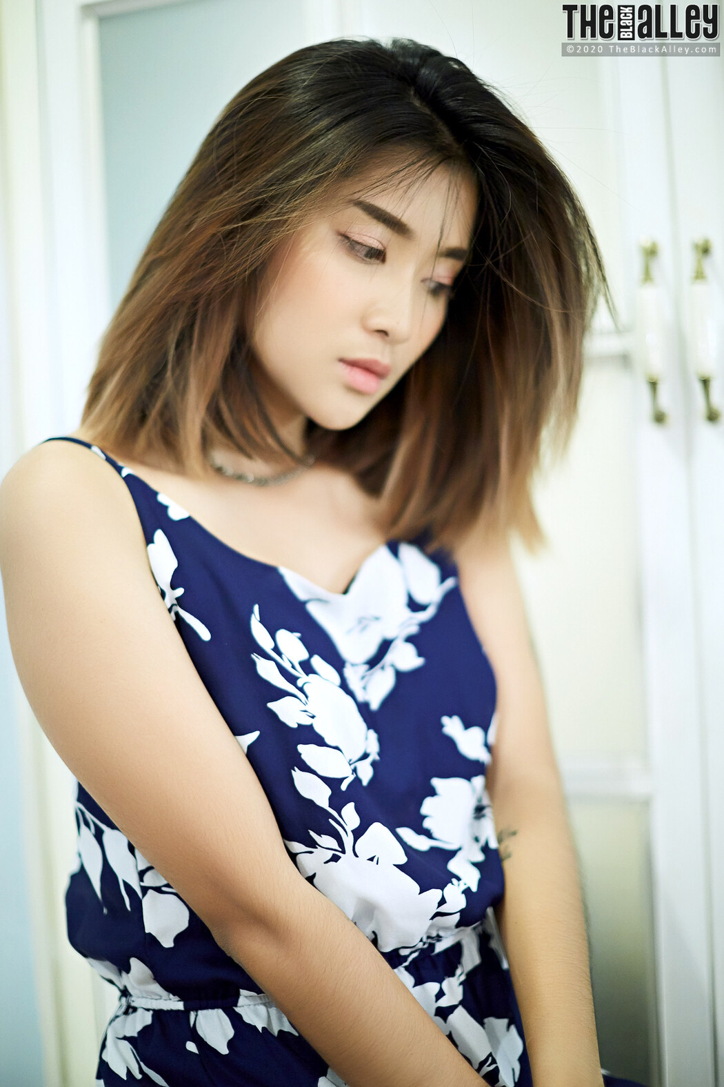 Apple The Black Alley Photobook Set.85