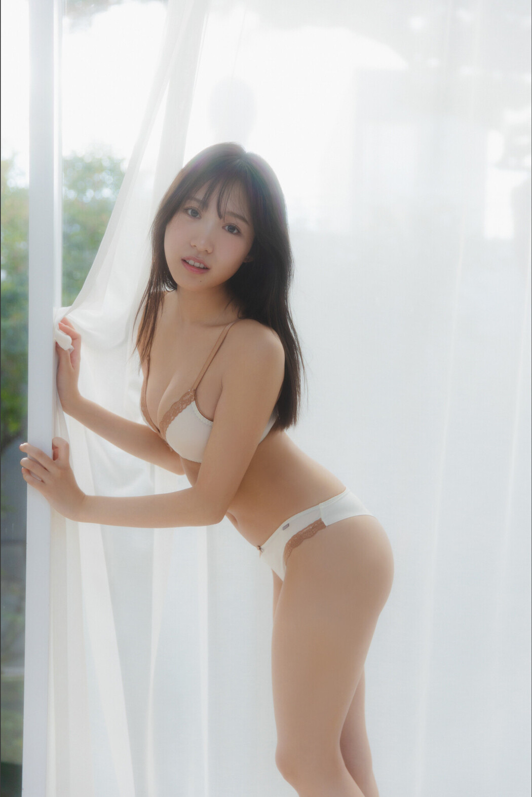 Sumire Yokono 横野すみれ, FRIDAYデジタル写真集 『悪魔的に小悪魔ッ!』 Set.03