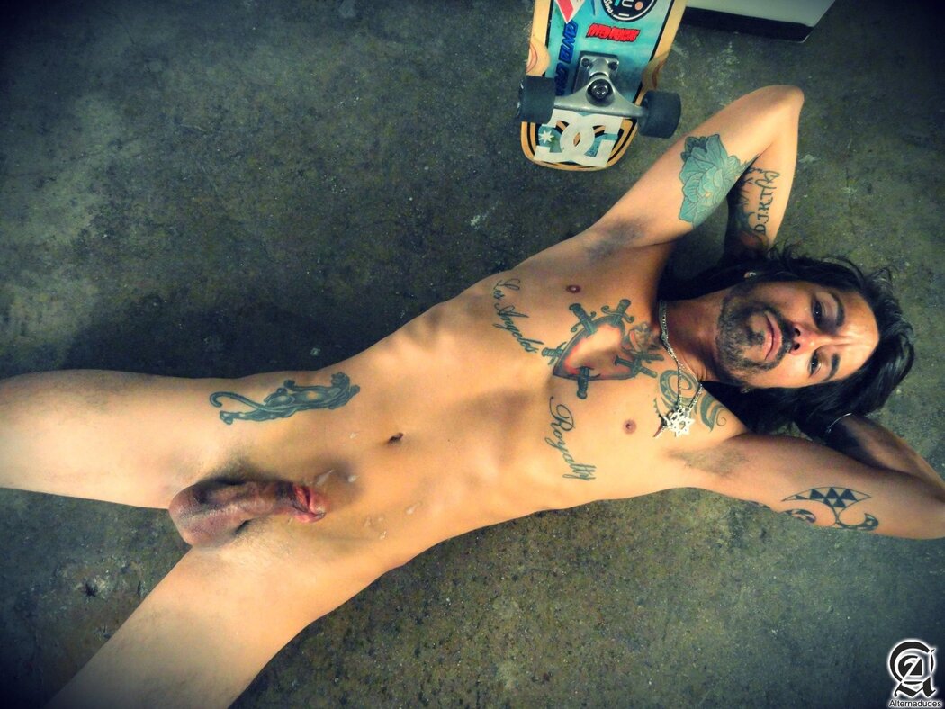 Porn WITH NAKED SKATERS