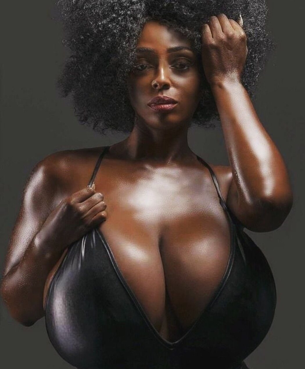 Huge Boobs Beautiful Black Women