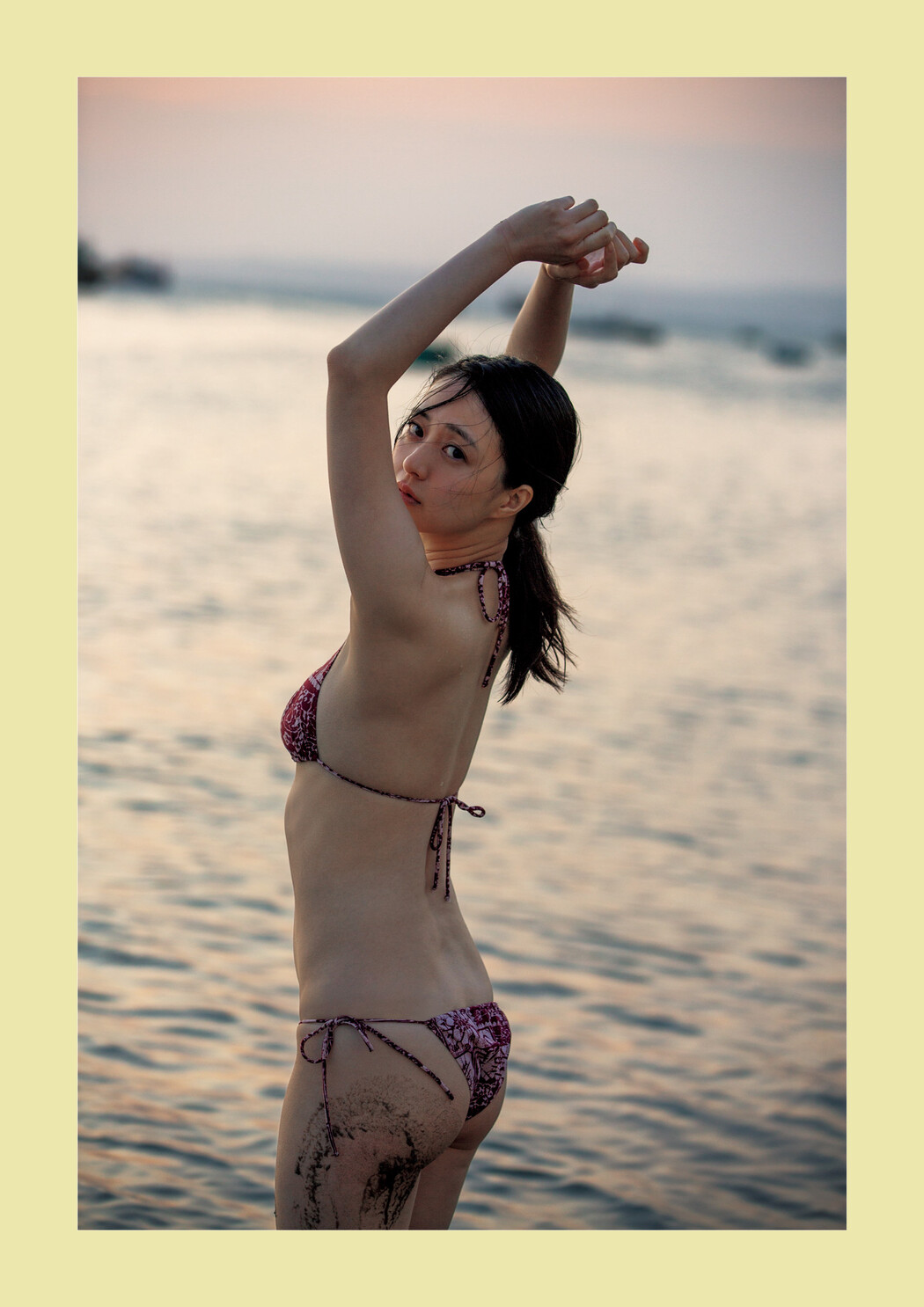 Rina Aizawa 逢沢りな, 電子版だけの特典カットつき 「Gekkan 月刊」 Set.02