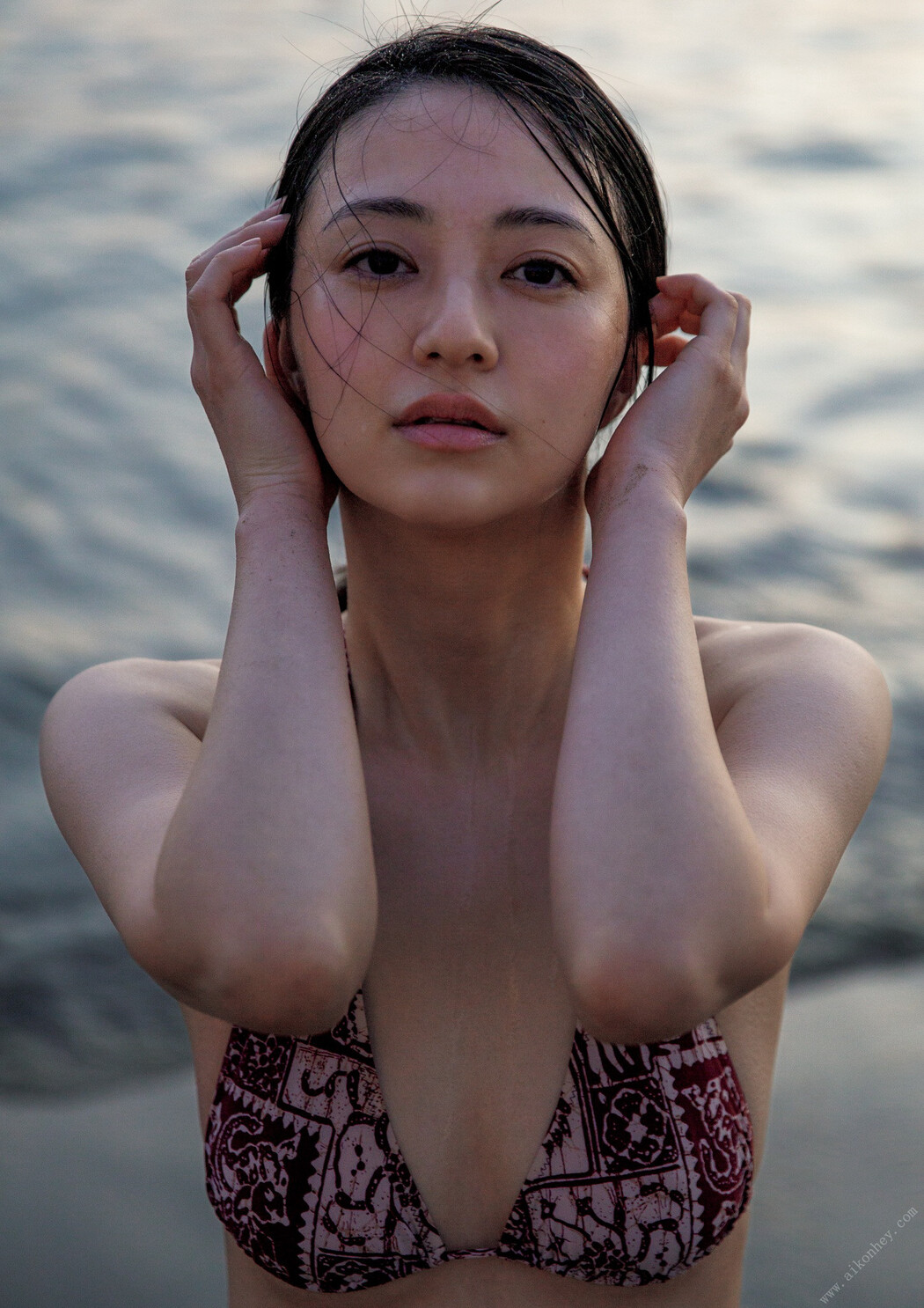 Rina Aizawa 逢沢りな, 電子版だけの特典カットつき 「Gekkan 月刊」 Set.02