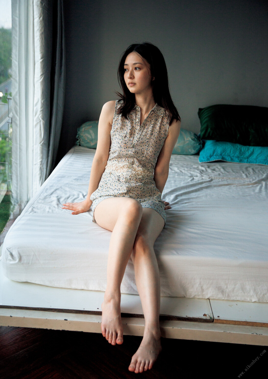 Rina Aizawa 逢沢りな, 電子版だけの特典カットつき 「Gekkan 月刊」 Set.02