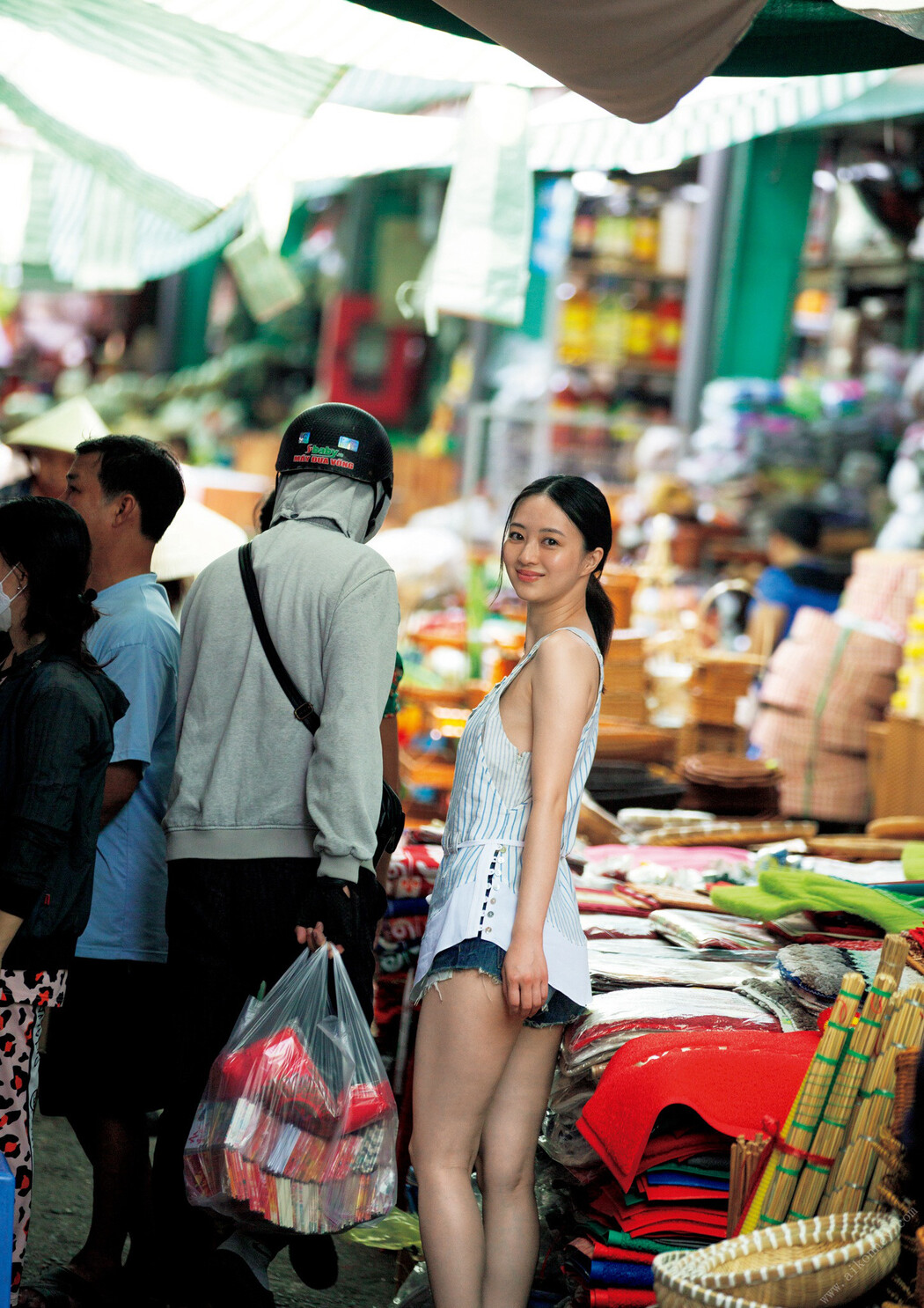 Rina Aizawa 逢沢りな, 電子版だけの特典カットつき 「Gekkan 月刊」 Set.02
