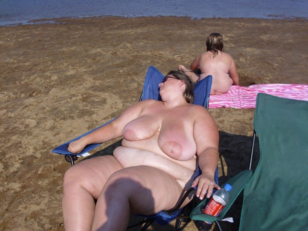 Big Granny Tits On The Beach