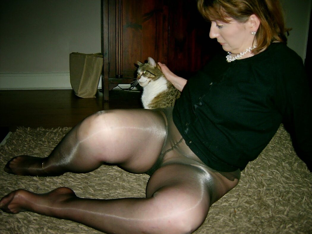 Ladies In Pantyhose