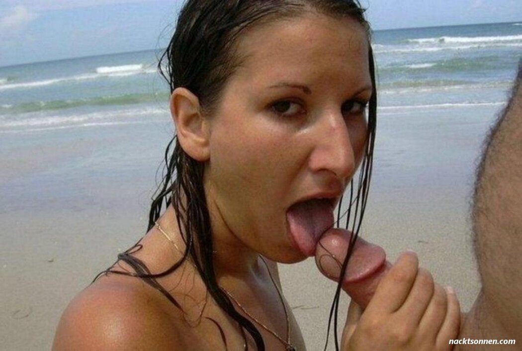 Amateur Beach Blowjobs