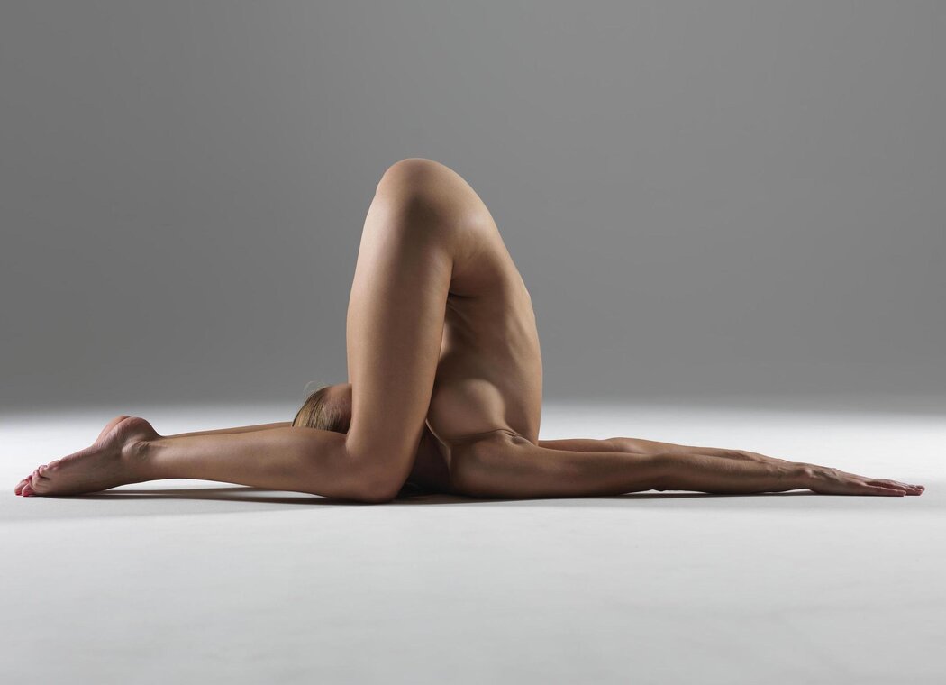 Naked Female Poses
