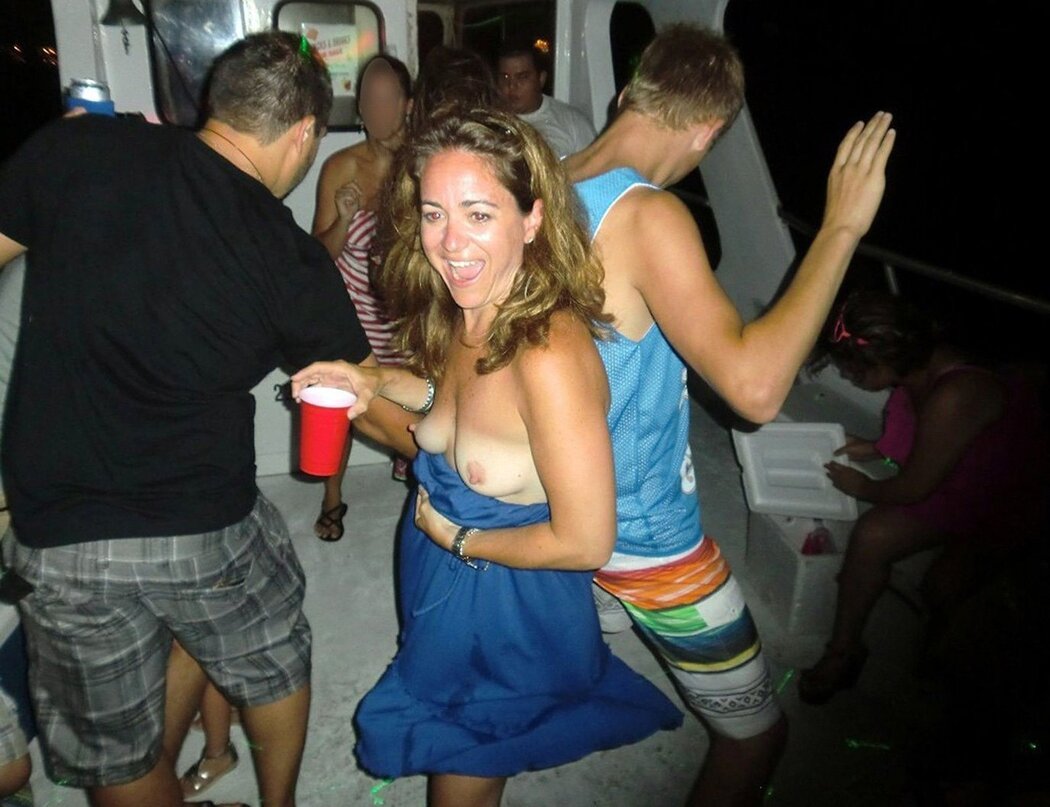 Drunk Girl Flashes