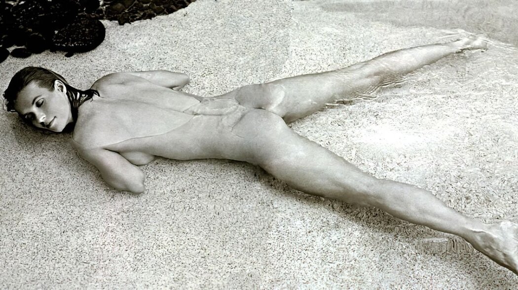 Naked Figure Skating