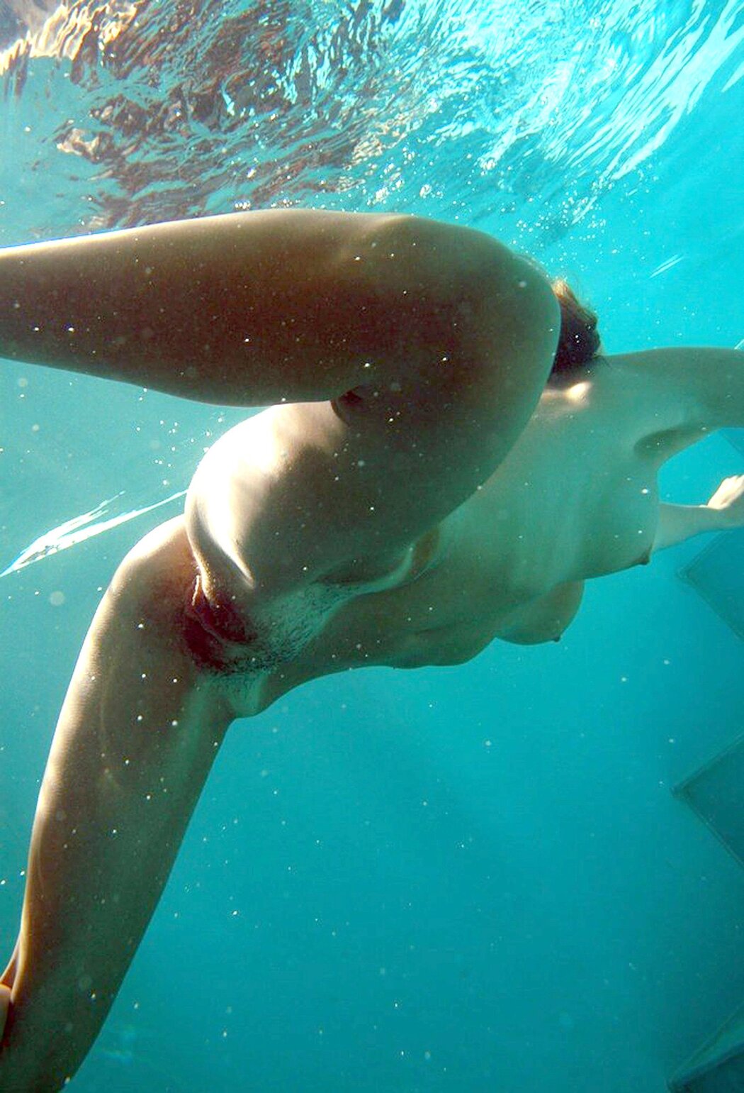 Naked Women Diving