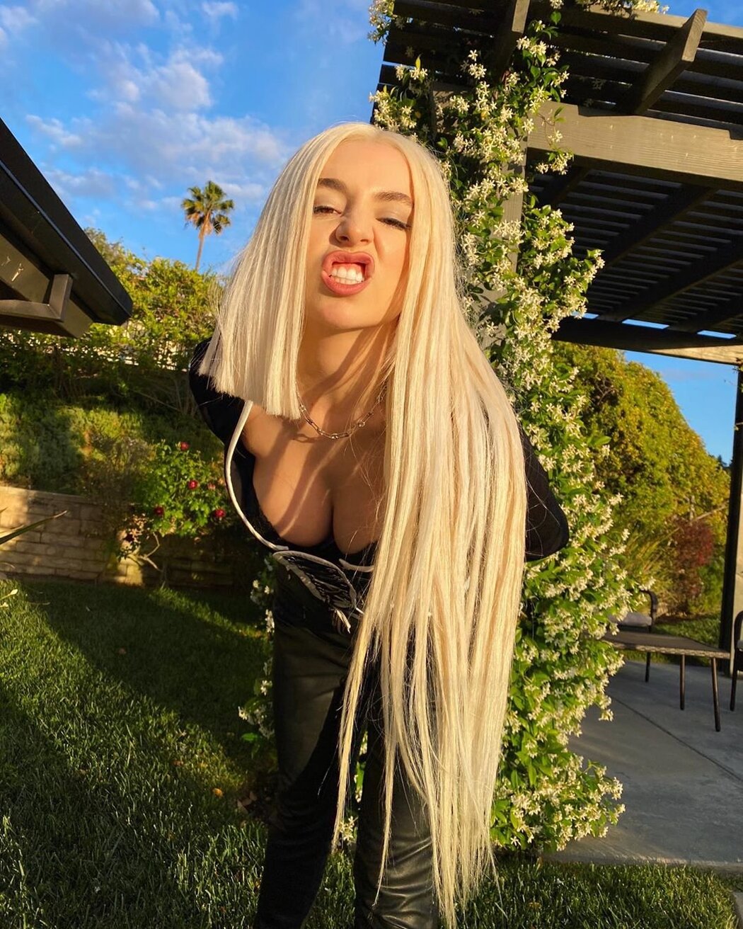 Ava Max Wikifeet