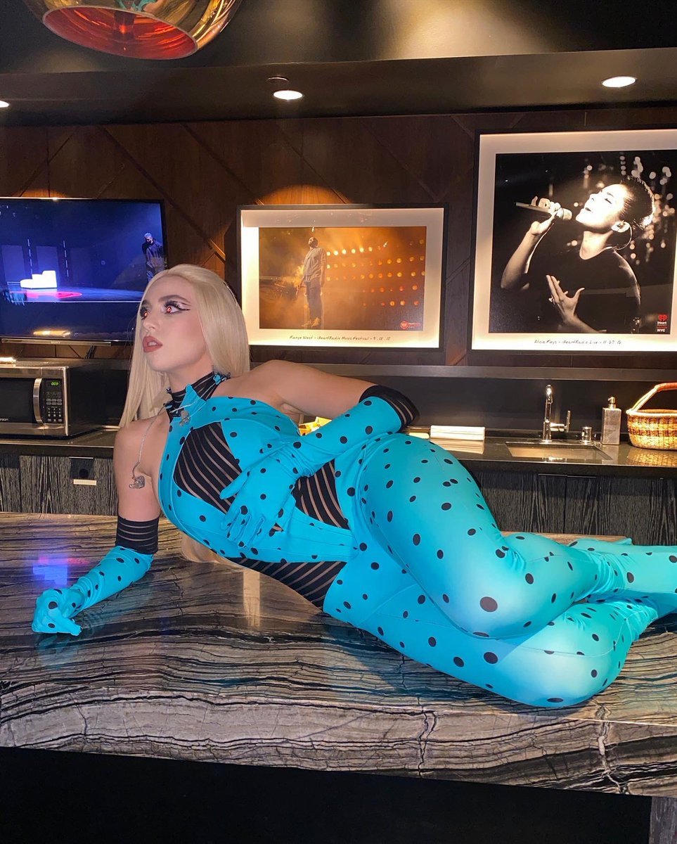 Ava Max Wikifeet