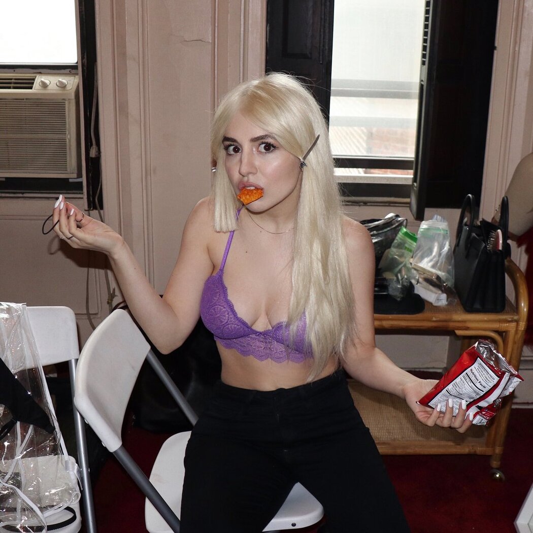 Ava Max Wikifeet