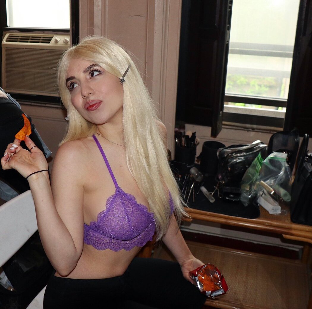 Ava Max Wikifeet