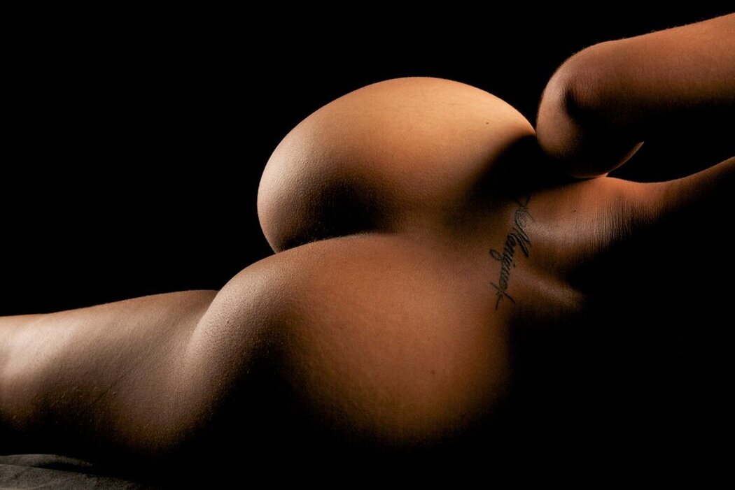 Nude Female Buttocks