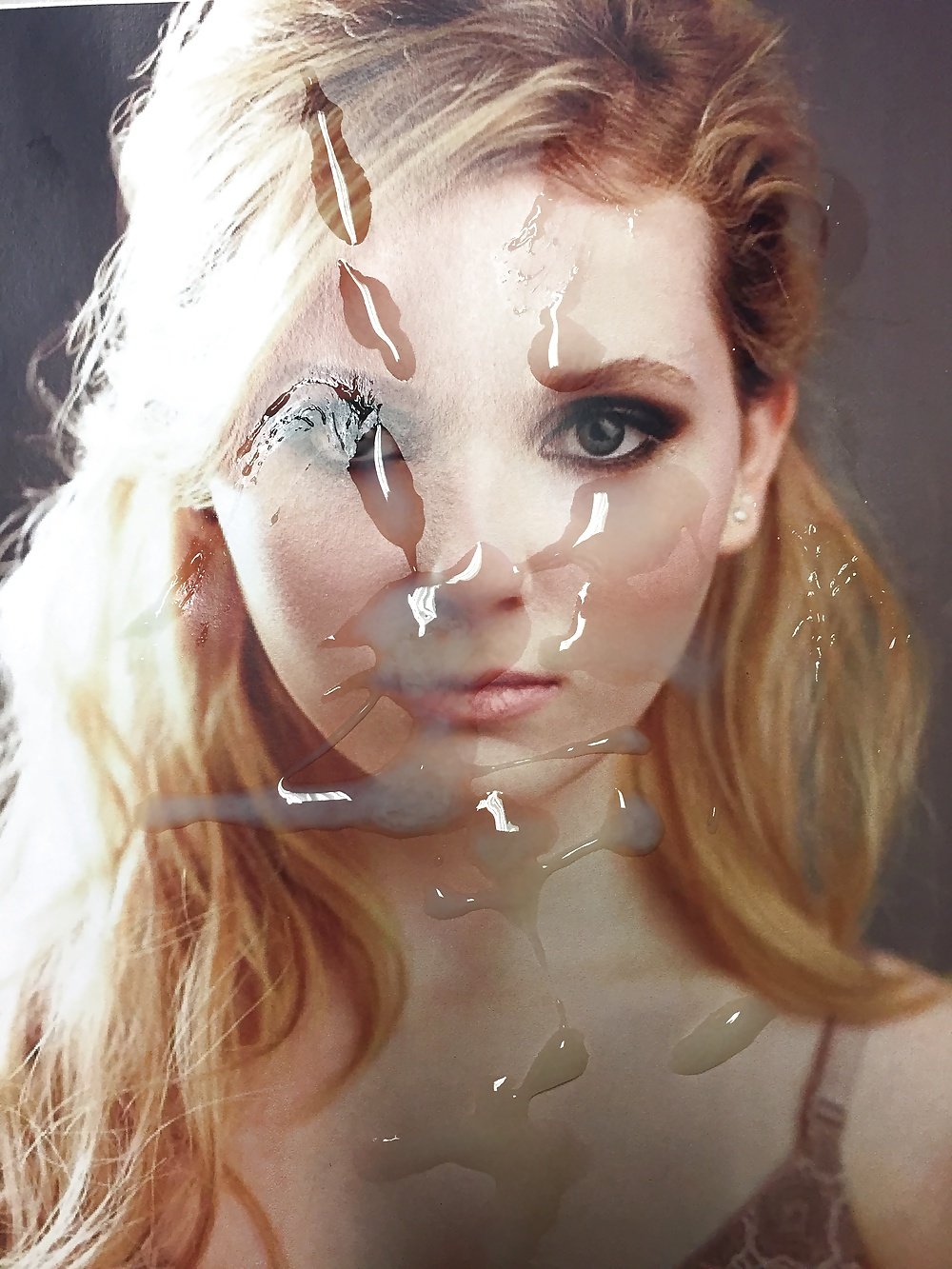 Abigail Breslin Tits