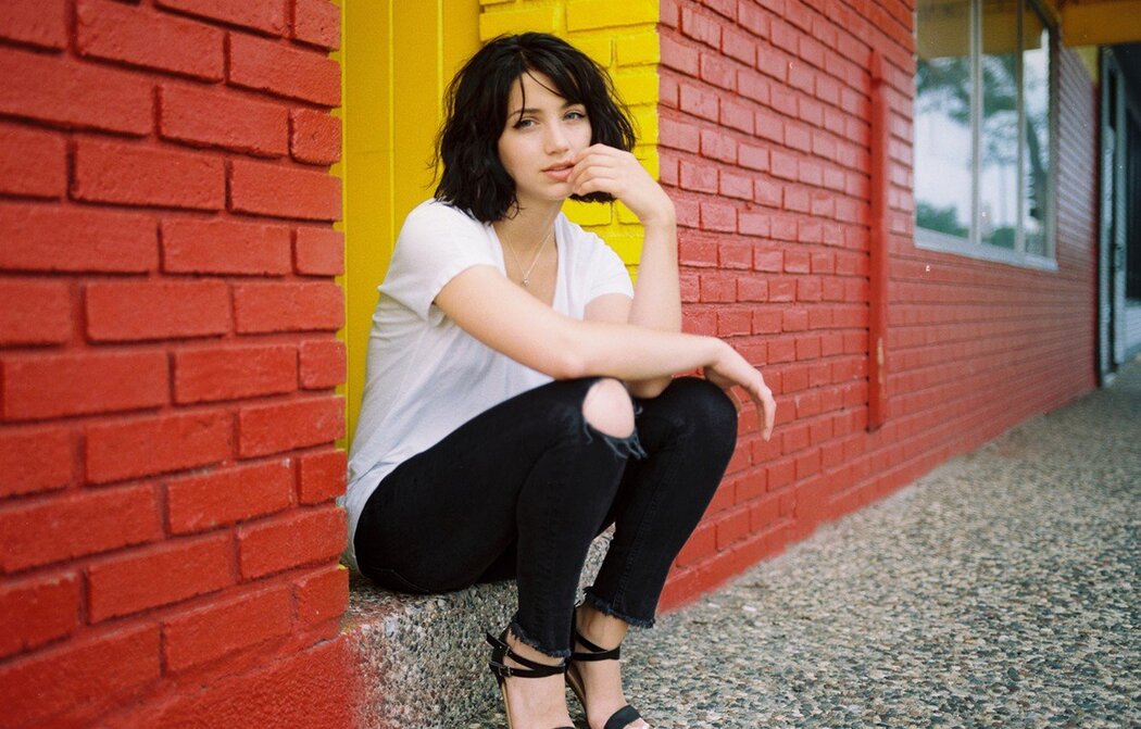 Emily Rudd Wikifeet