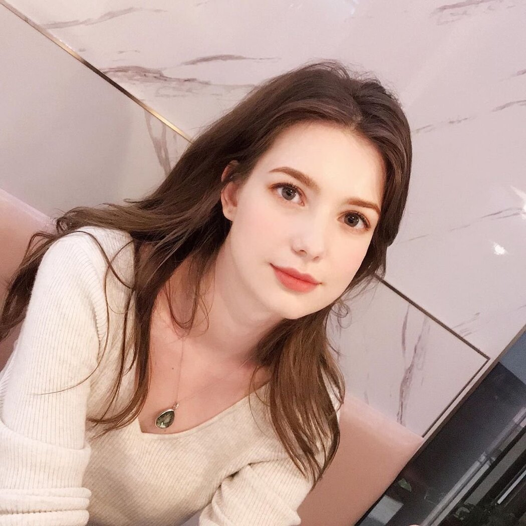 Anastasia Cebulska Weibo