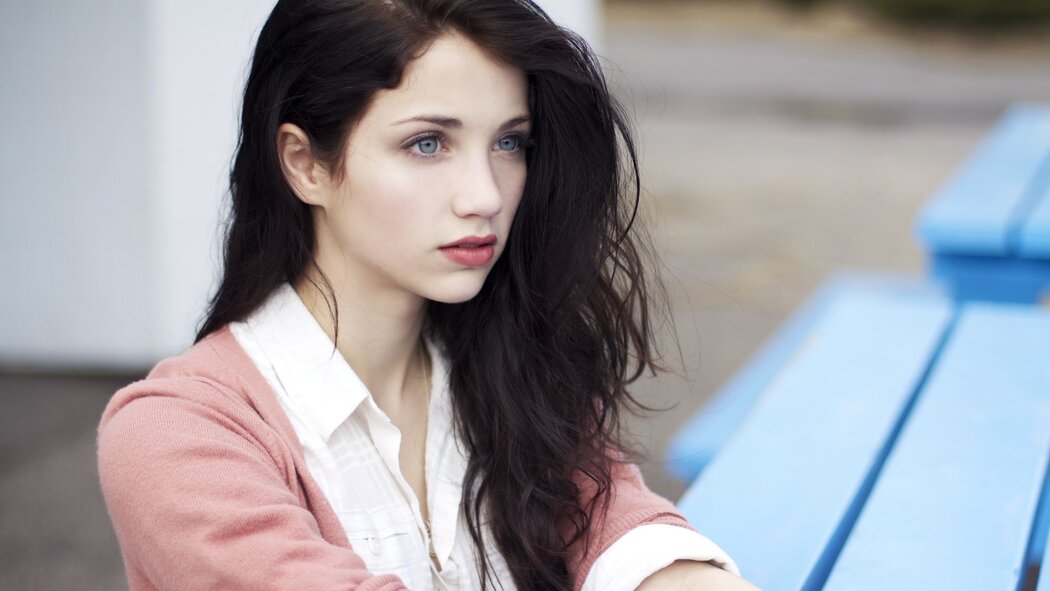 Emily Rudd Wikifeet