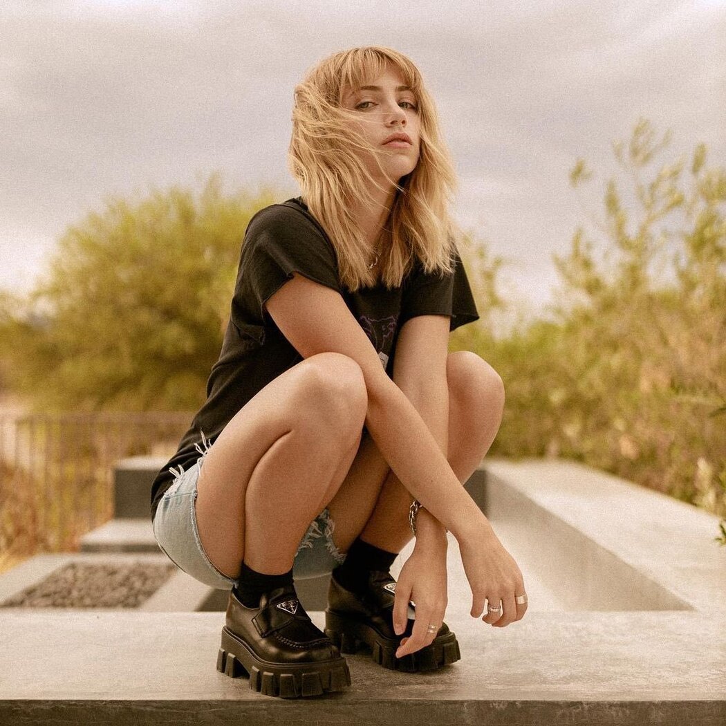 Emily Rudd Wikifeet