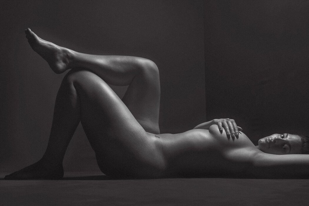Model Ashley Graham Nude