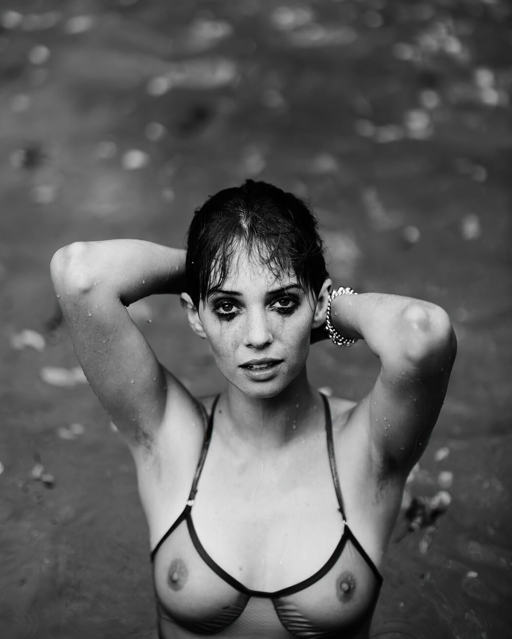 Maya Hawk Nude