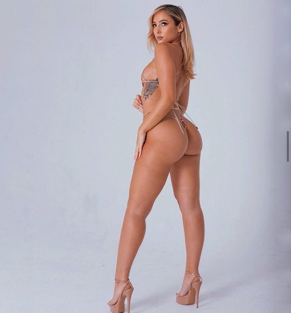 Gabriella Farias Nude