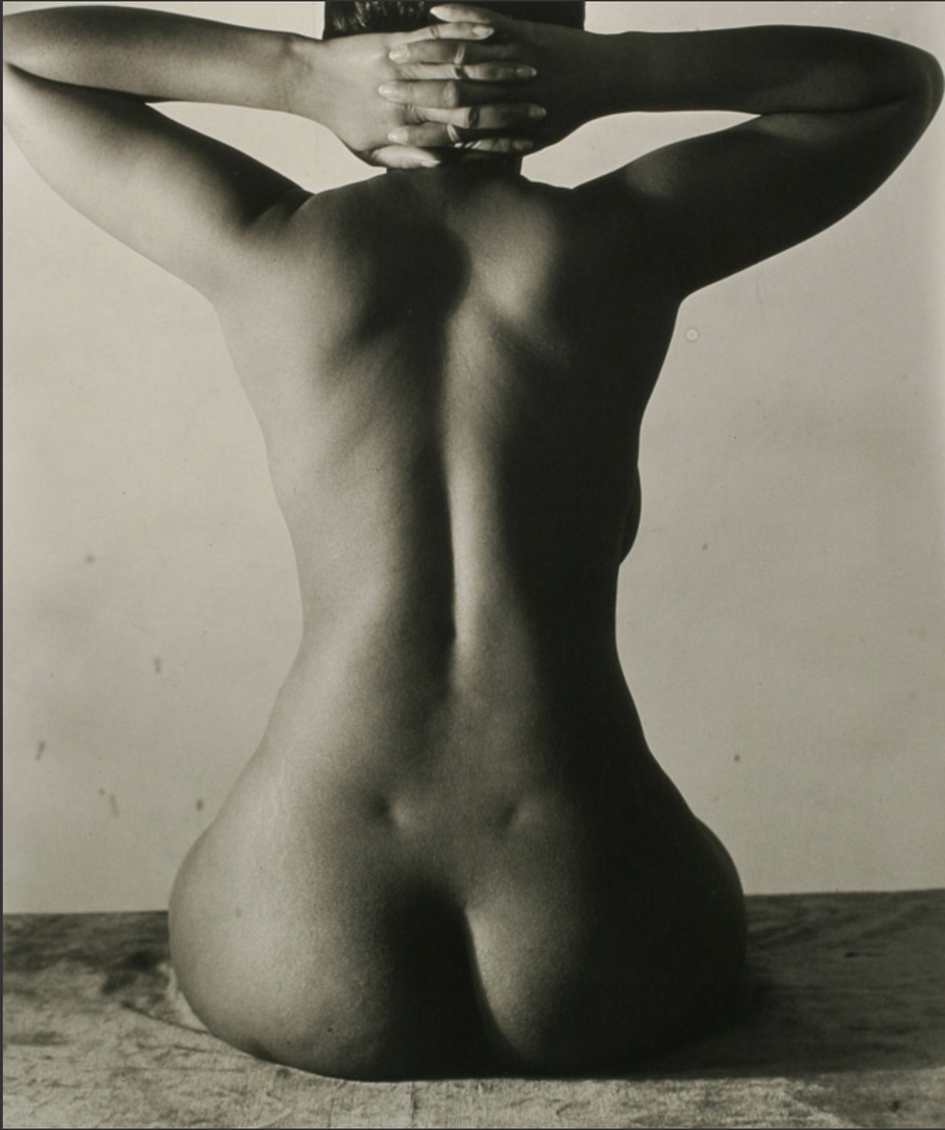 Naked Female Bottoms