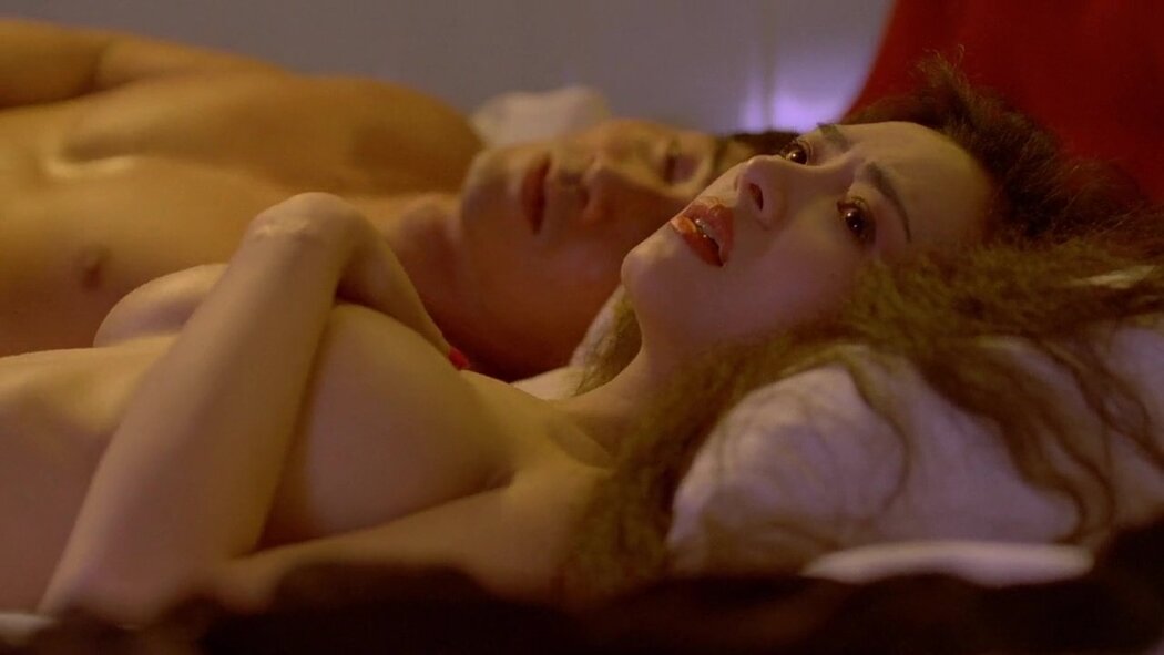 Amy Johnston Nude